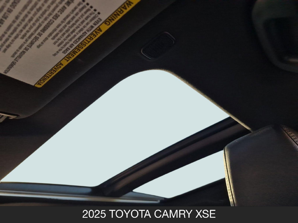 Used 2025 Toyota Camry XSE FWD image 15