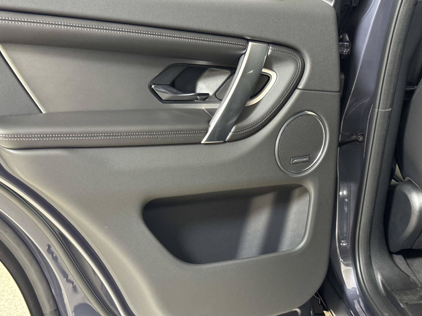 New 2026 Land Rover Discovery Sport Landmark AWD/4WD image 13