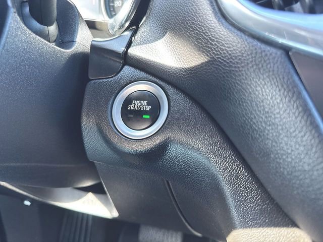 Used 2019 Chevrolet Equinox LT AWD/4WD image 16