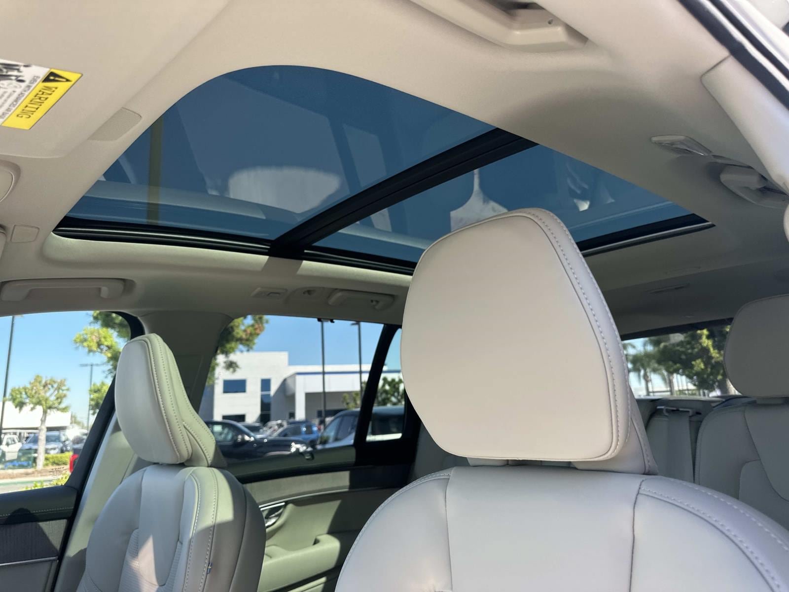 New 2026 Volvo XC90 T8 Ultra w/ Protection Package Premier AWD/4WD image 25