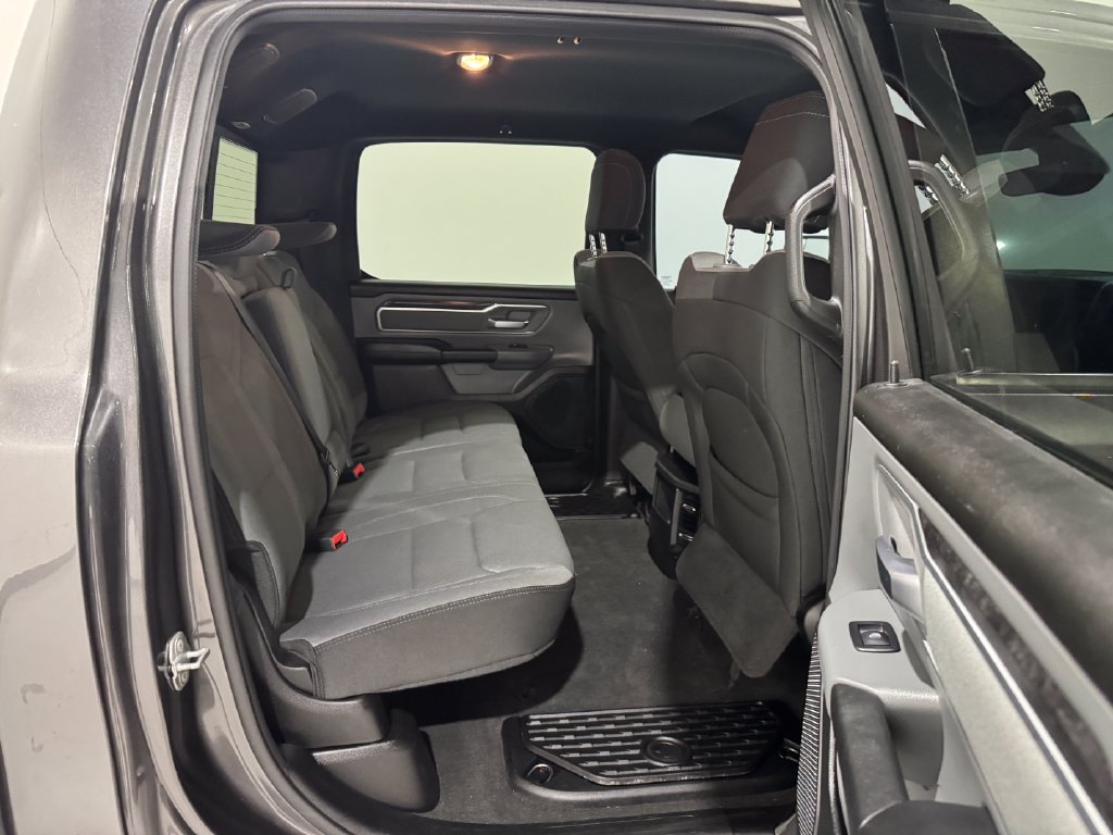 Used 2022 RAM 1500 Big Horn AWD/4WD image 23