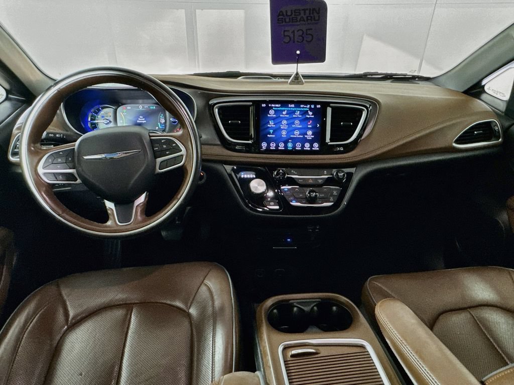 Used 2020 Chrysler Pacifica Limited FWD image 26
