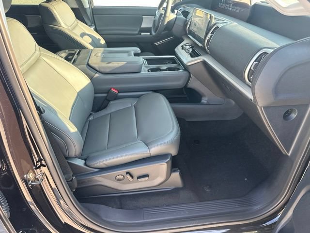 New 2027 Ford Expedition Active AWD/4WD image 10