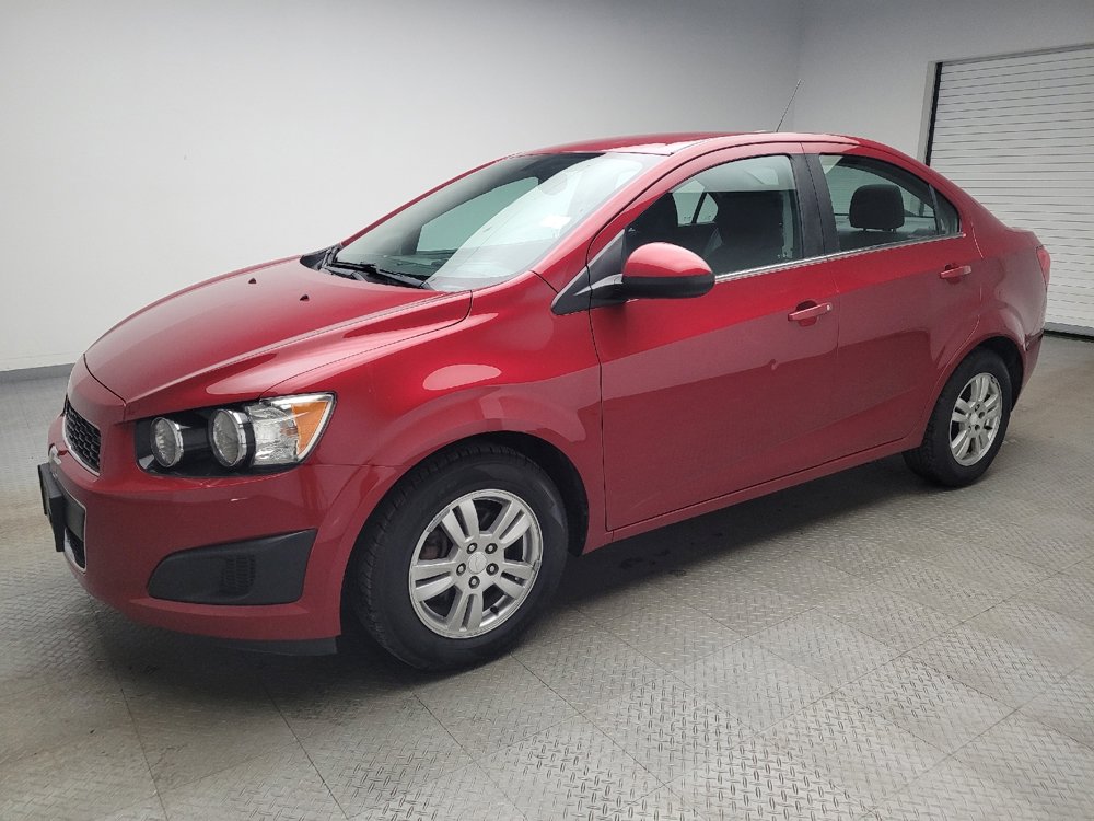 Used 2016 Chevrolet Sonic LT image 2