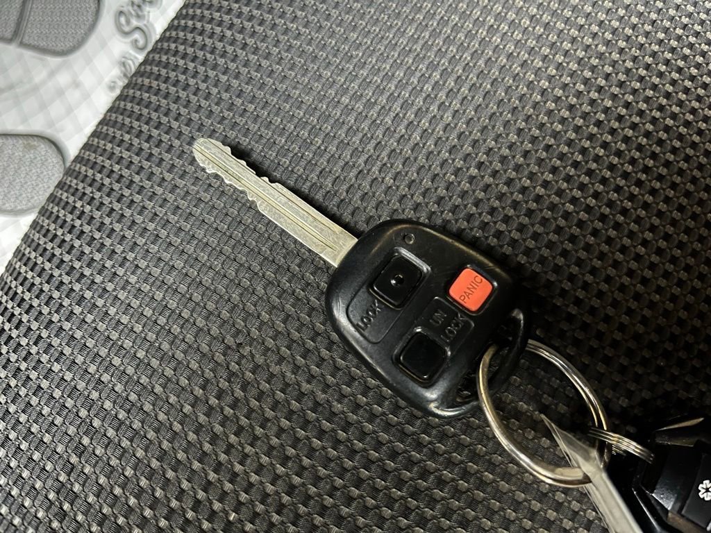 Used 2009 Toyota FJ Cruiser 4WD image 42