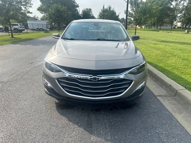 Used 2022 Chevrolet Malibu LS FWD image 4