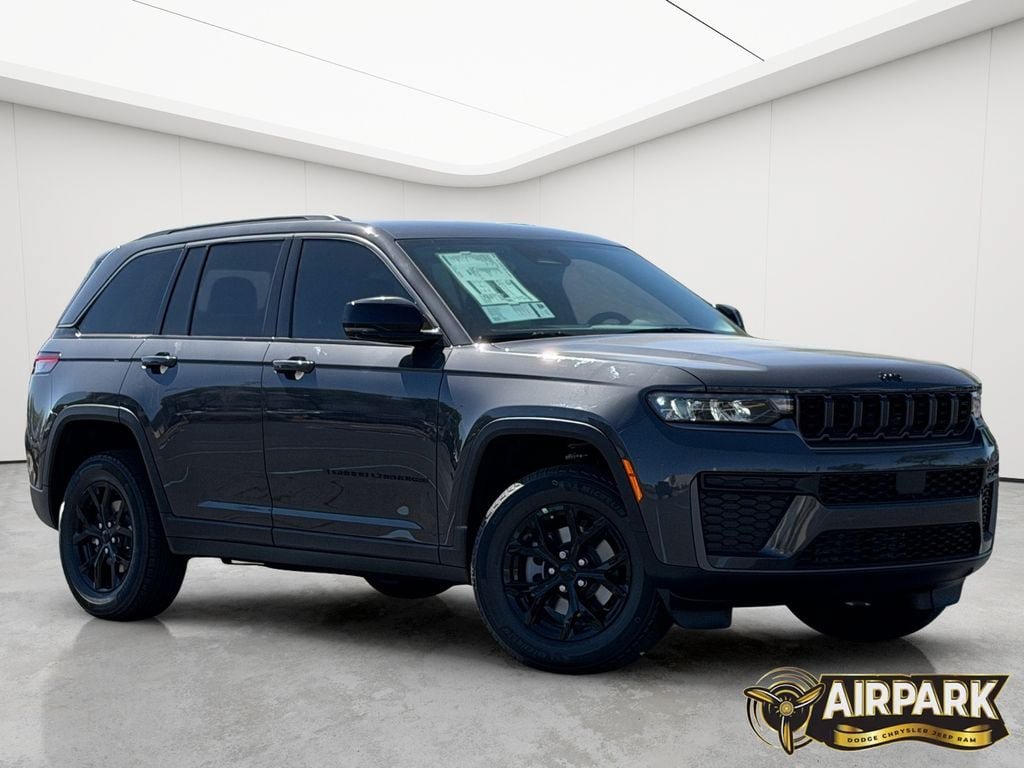 New 2026 Jeep Grand Cherokee Altitude RWD image 2