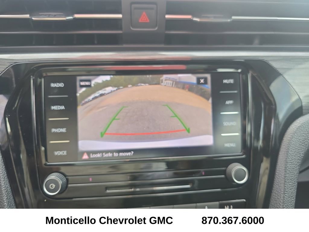 Used 2020 Volkswagen Passat 2.0T R-Line image 39