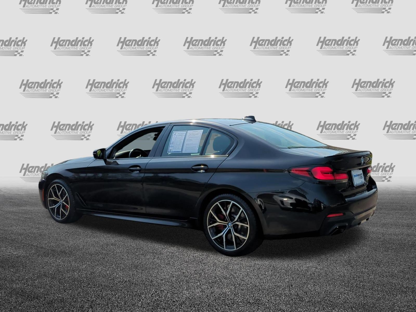 Used 2023 BMW 540i w/ Executive Package image 8