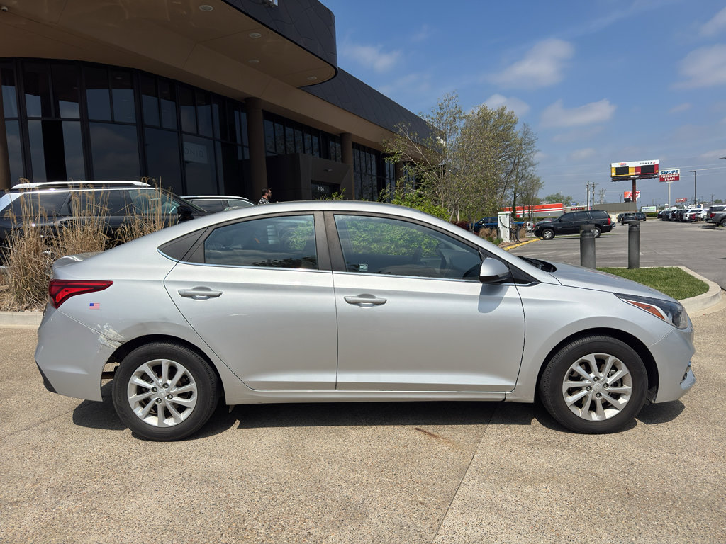Used 2019 Hyundai Accent SEL image 4