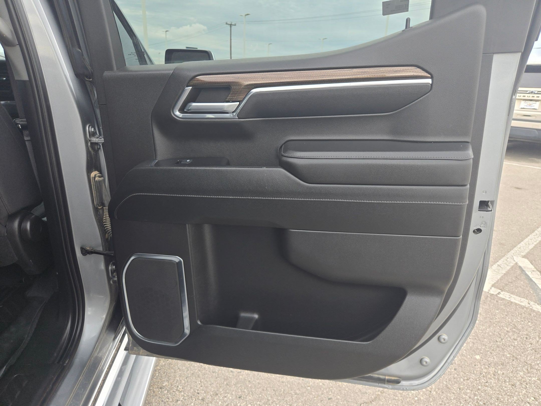 Certified 2024 Chevrolet Silverado 1500 LT RWD image 23