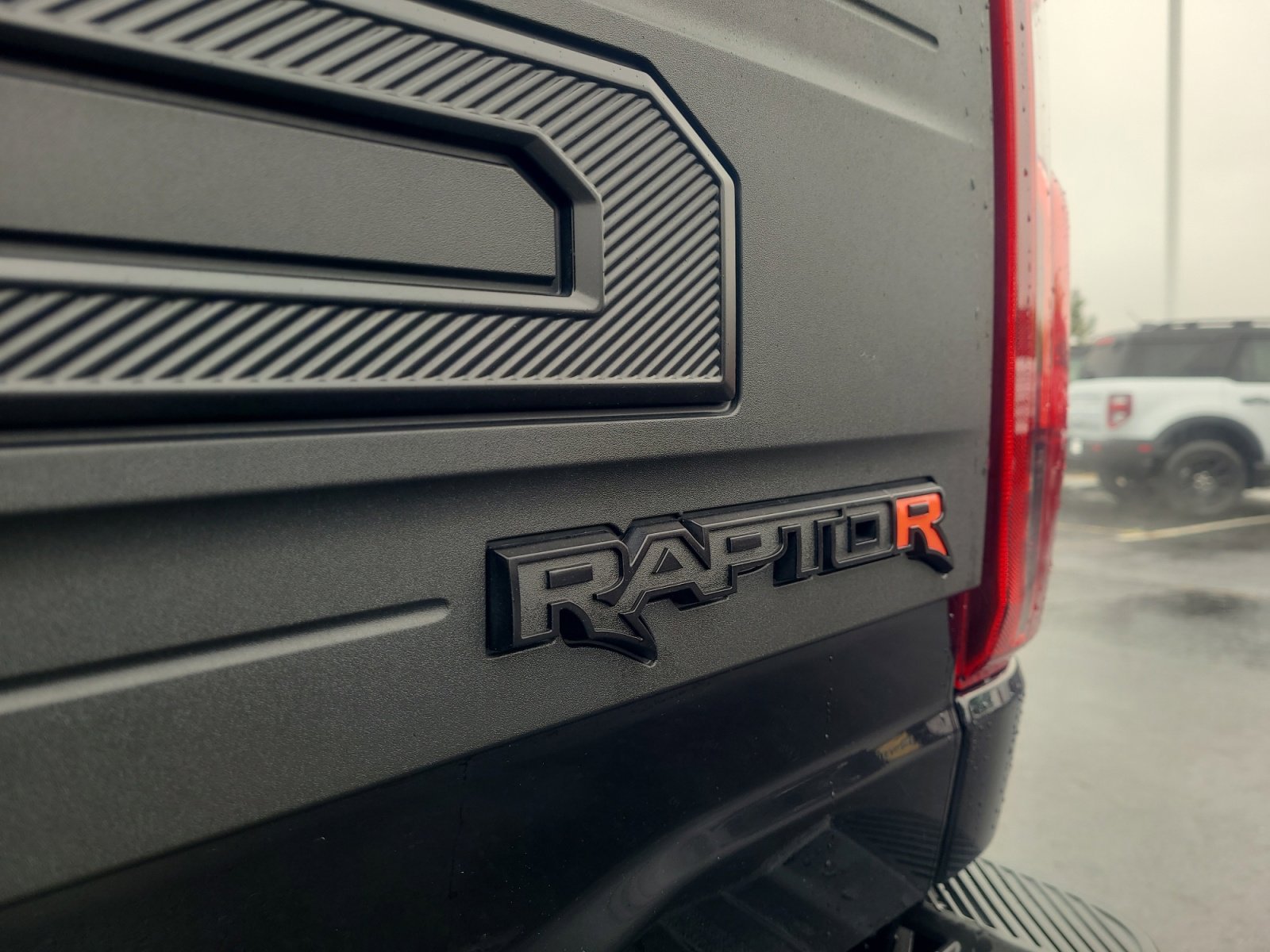 Used 2025 Ford F150 Raptor w/ Equipment Group 803A Raptor R AWD/4WD image 24