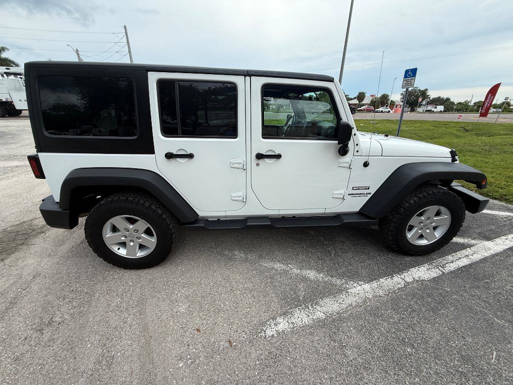 Used 2017 Jeep Wrangler Unlimited Sport w/ Quick Order Package 24S AWD/4WD image 6