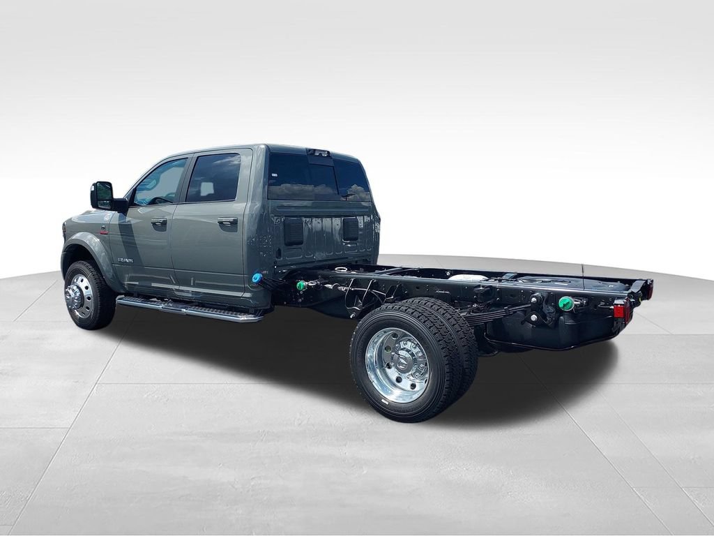New 2026 RAM 5500 4x4 Crew Cab w/ Laramie Trim Package image 3