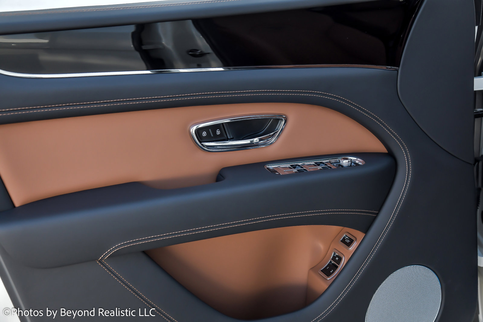 New 2024 Bentley Bentayga Extended Wheelbase image 17