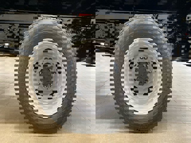 New 2025 Ford F550 4x4 Regular Cab Super Duty image 19