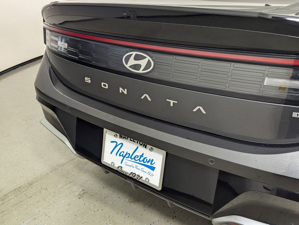 Certified 2025 Hyundai Sonata Limited image 9