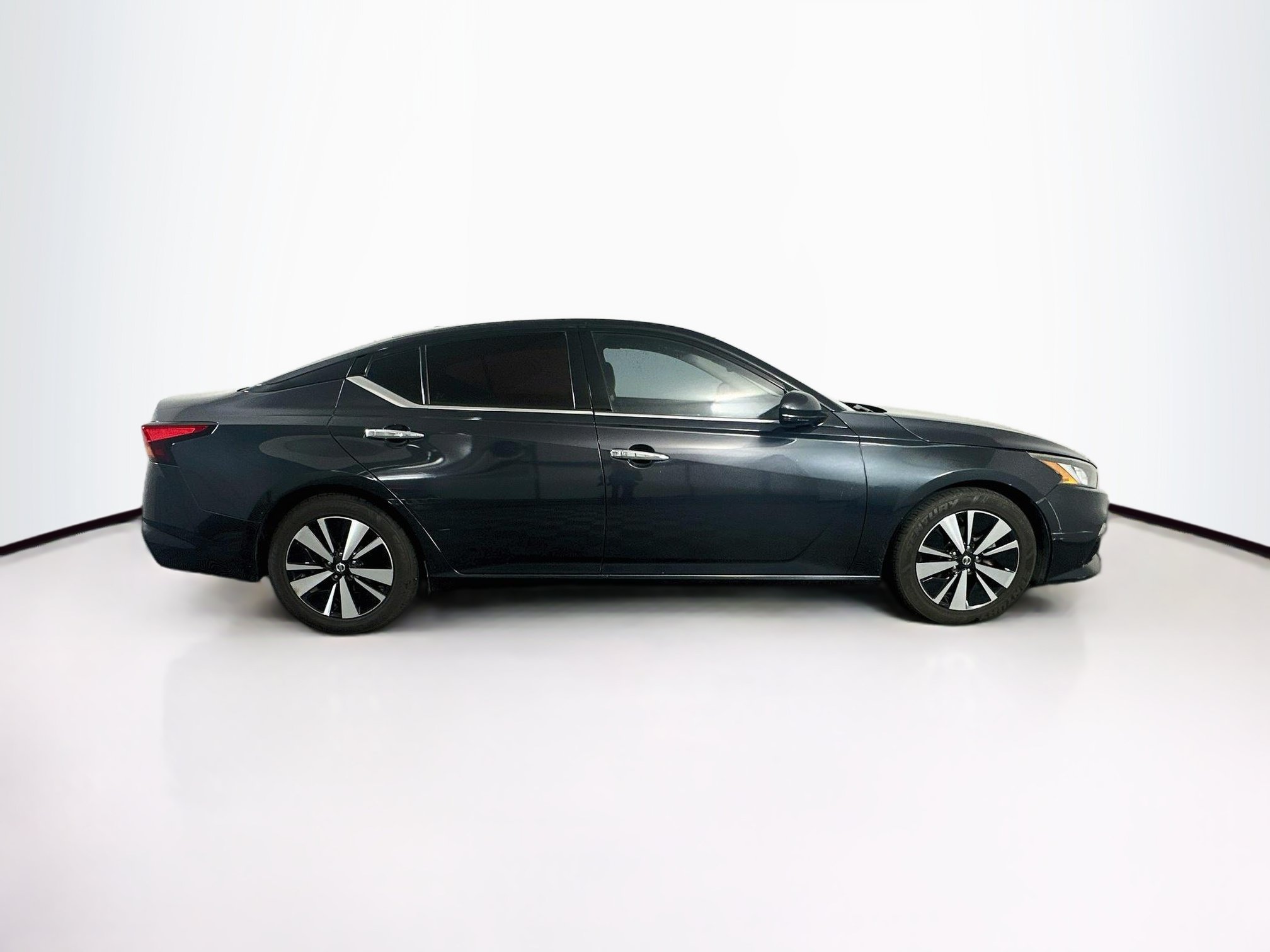 Used 2019 Nissan Altima 2.5 SL FWD image 10
