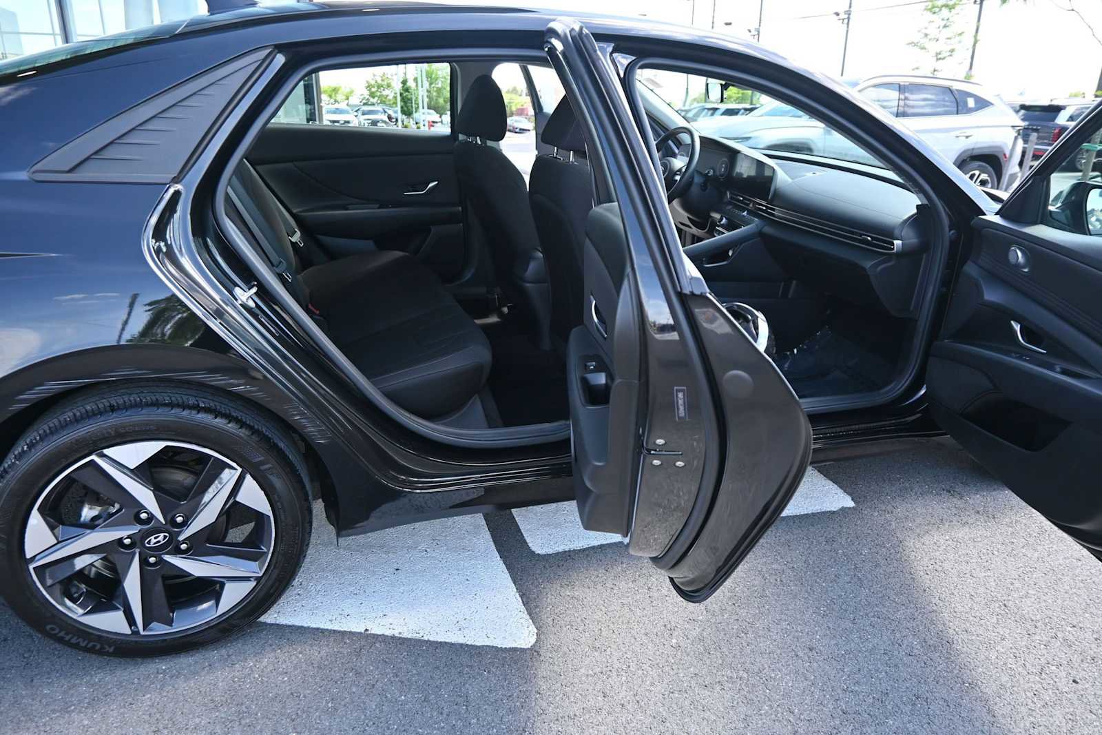 Certified 2023 Hyundai Elantra SEL w/ Convenience Package FWD image 20