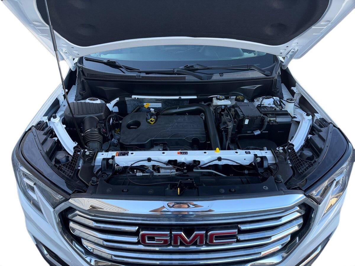 Used 2024 GMC Terrain SLT AWD/4WD image 19