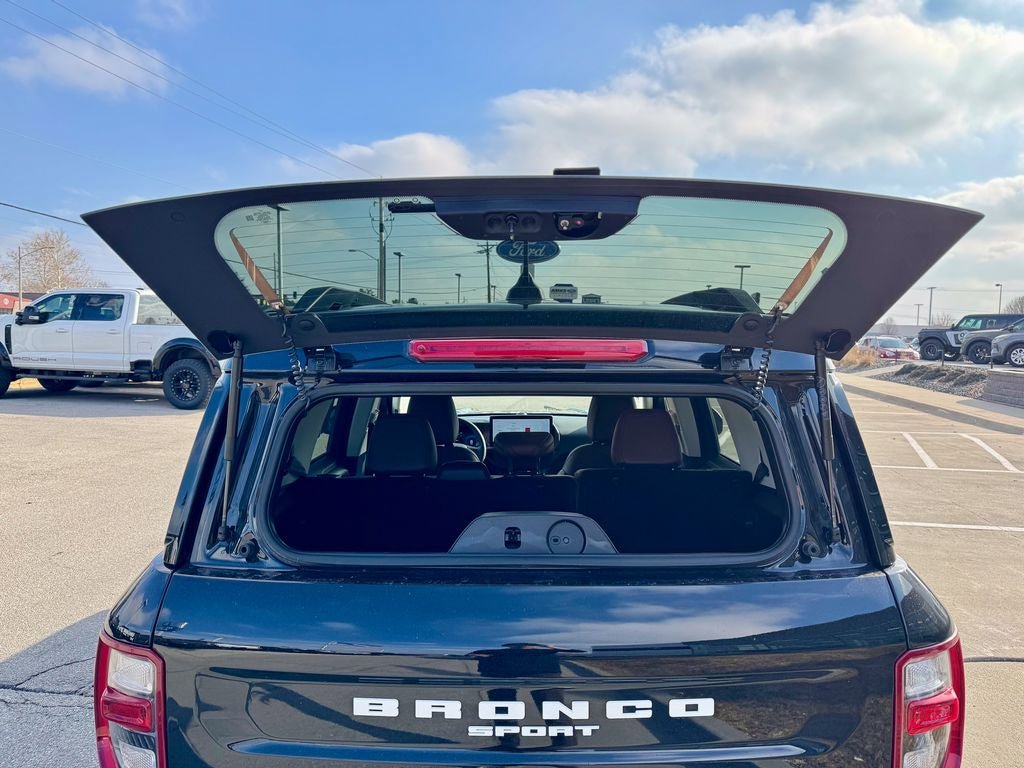 Certified 2025 Ford Bronco Sport Outer Banks w/ Outer Banks Tech Package+ AWD/4WD image 17