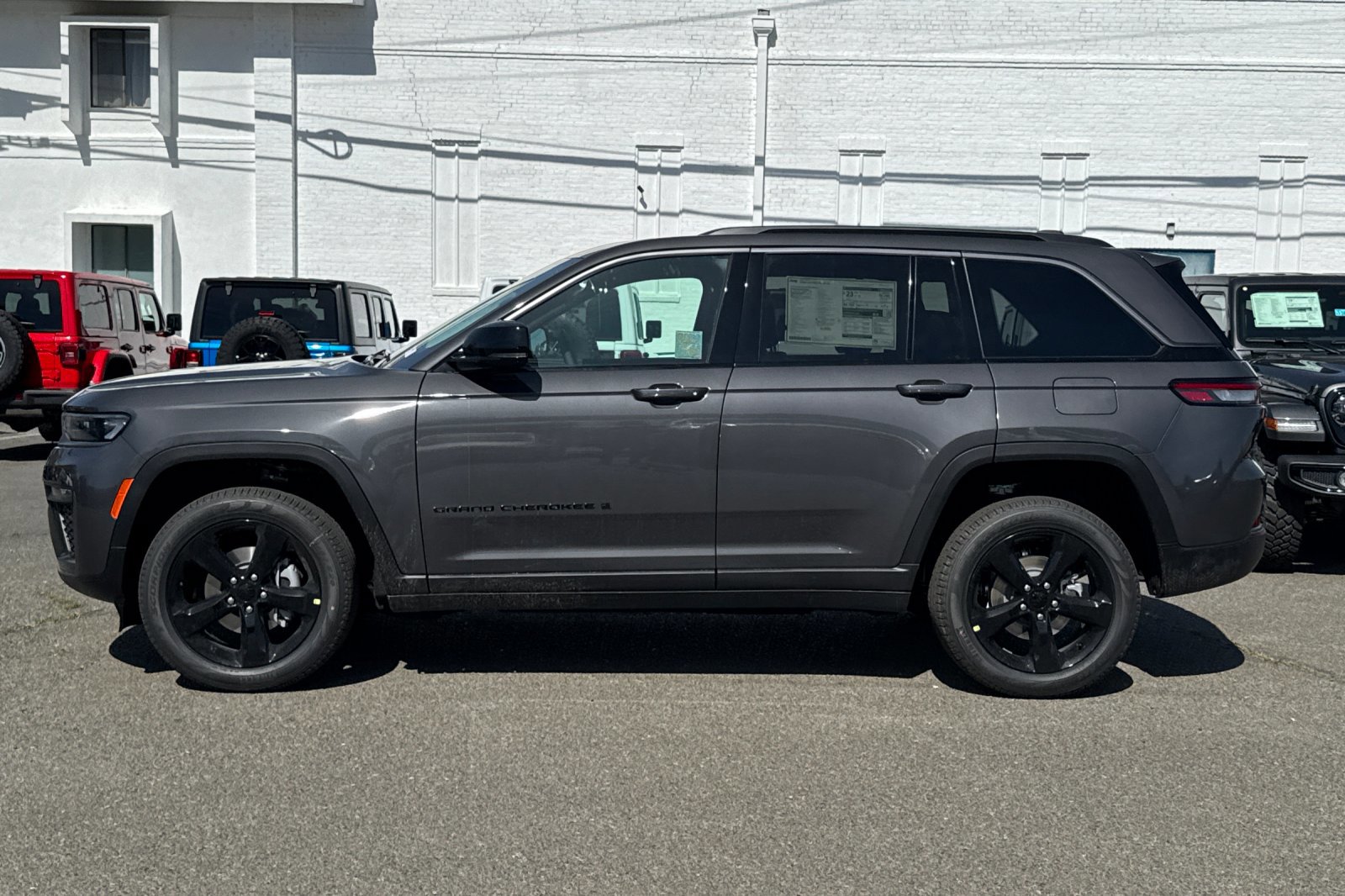 New 2026 Jeep Grand Cherokee Limited image 6