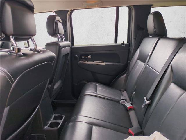 Used 2011 Jeep Liberty Limited Jet RWD image 16