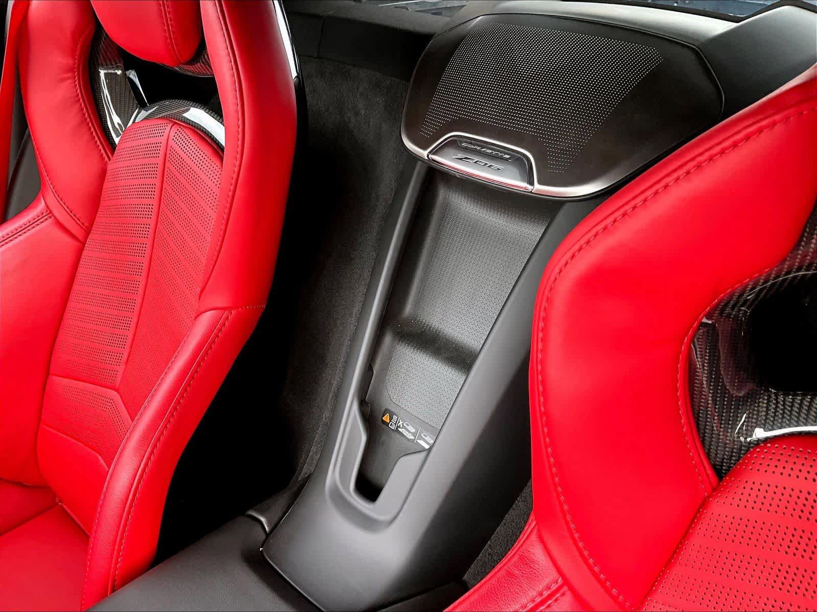 Used 2024 Chevrolet Corvette Z06 RWD image 26