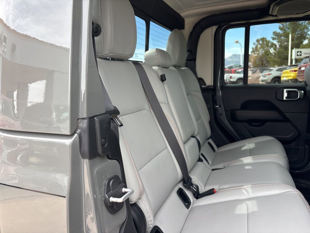 Used 2023 Jeep Gladiator Mojave w/ LED Lighting Group AWD/4WD image 22