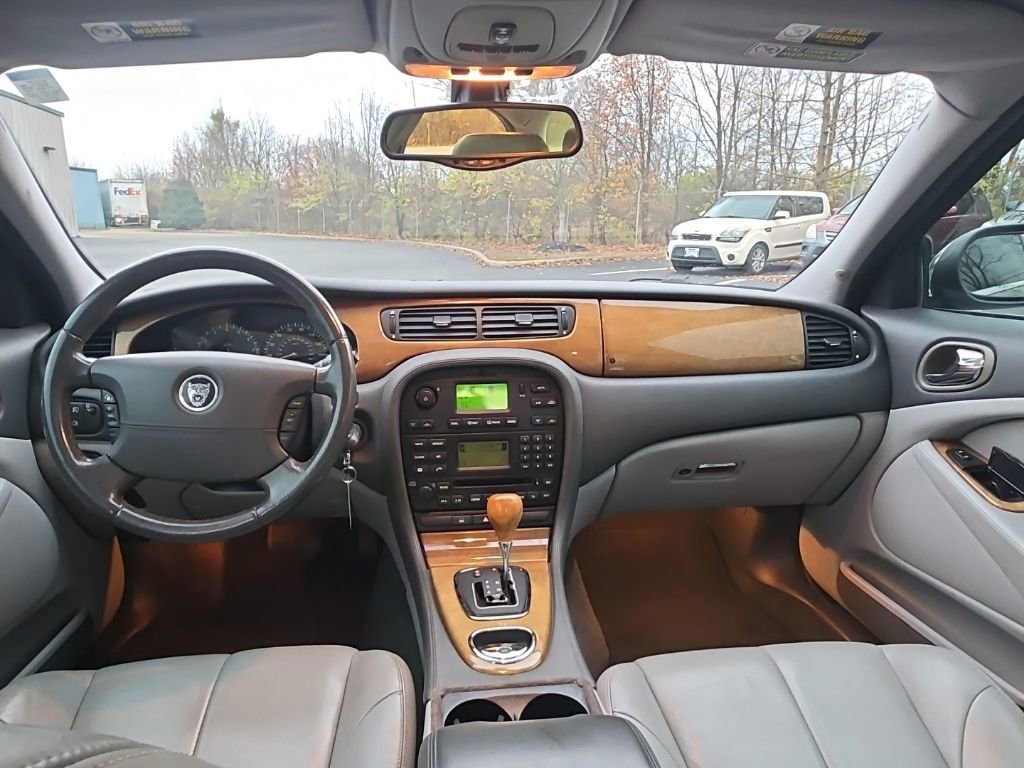 Used 2003 Jaguar S-TYPE 4.2 image 28