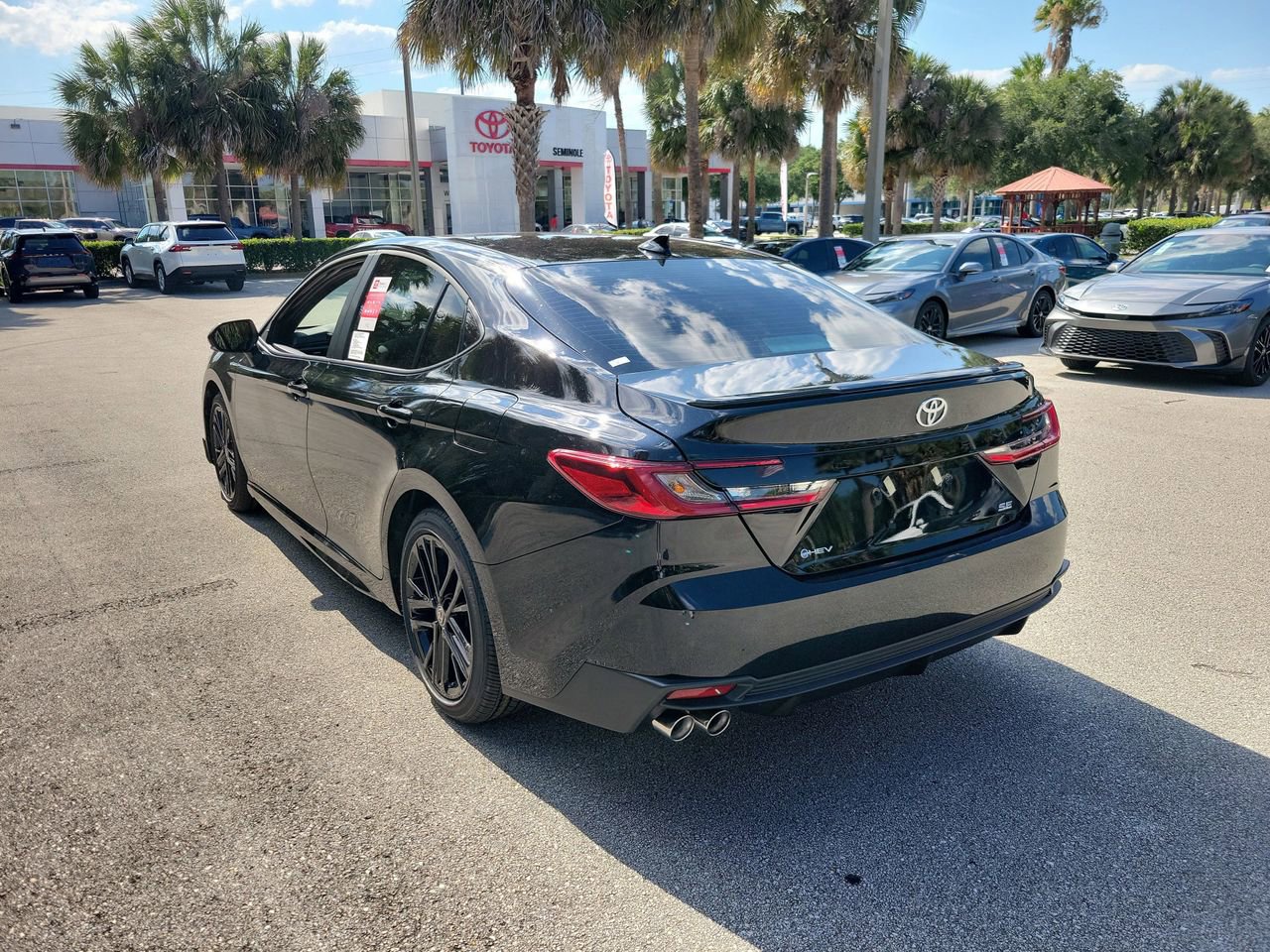 New 2026 Toyota Camry SE FWD image 4