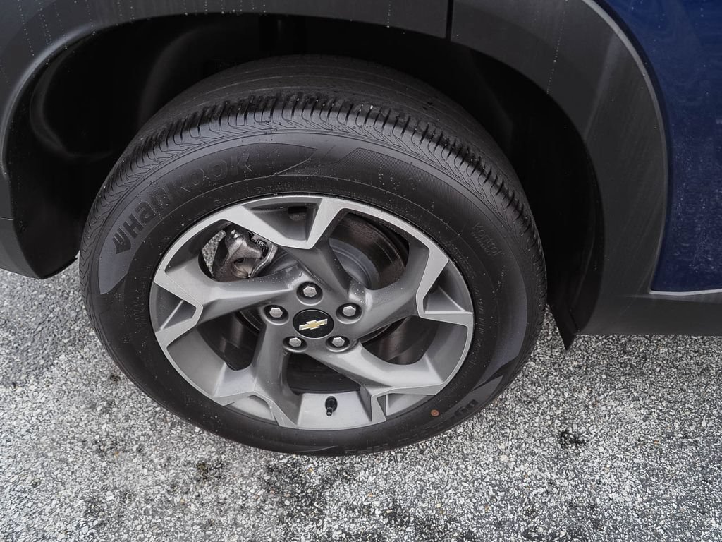 Certified 2024 Chevrolet Trax LT w/ Driver Confidence Package FWD image 34