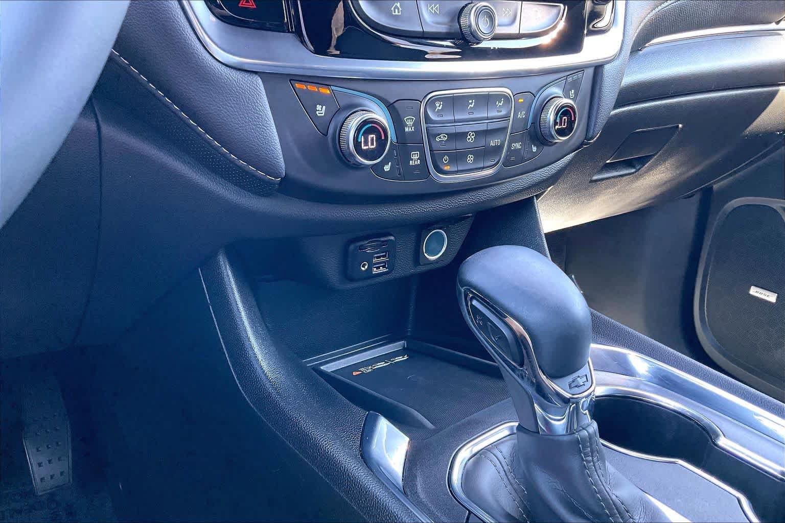 Certified 2023 Chevrolet Traverse Premier FWD image 32
