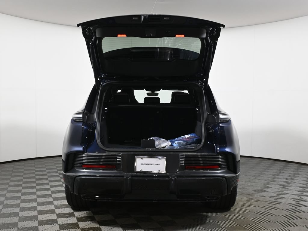 New 2026 Porsche Cayenne Electric AWD/4WD image 42