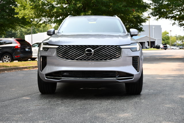 New 2026 Volvo XC90 B6 Plus w/ Protection Package Premier AWD/4WD image 2