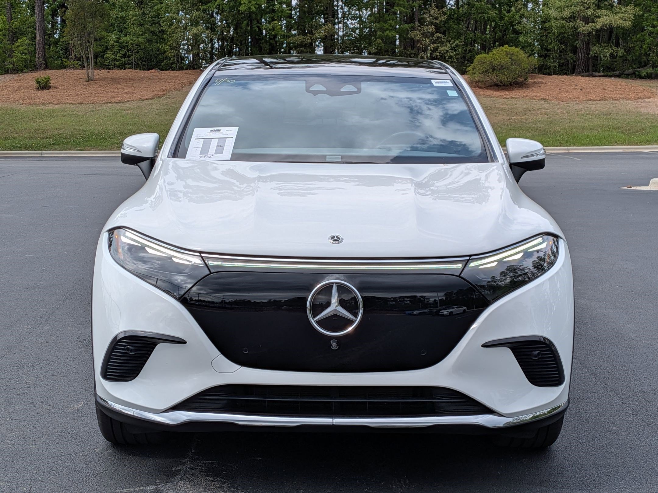 Used 2023 Mercedes-Benz EQS 450+ SUV image 3