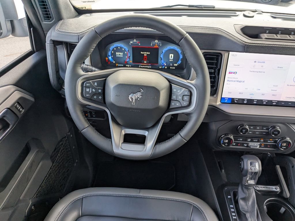 New 2025 Ford Bronco Outer Banks w/ Sasquatch Package AWD/4WD image 18