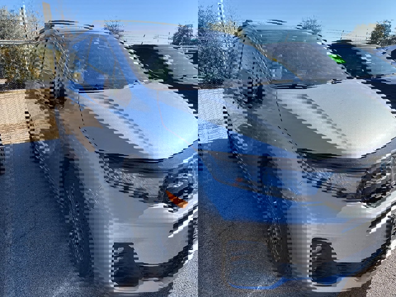 Used 2025 Honda Odyssey Touring image 3