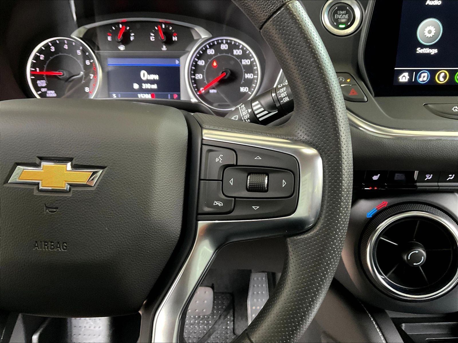Used 2024 Chevrolet Blazer LT w/ Convenience Package FWD image 12