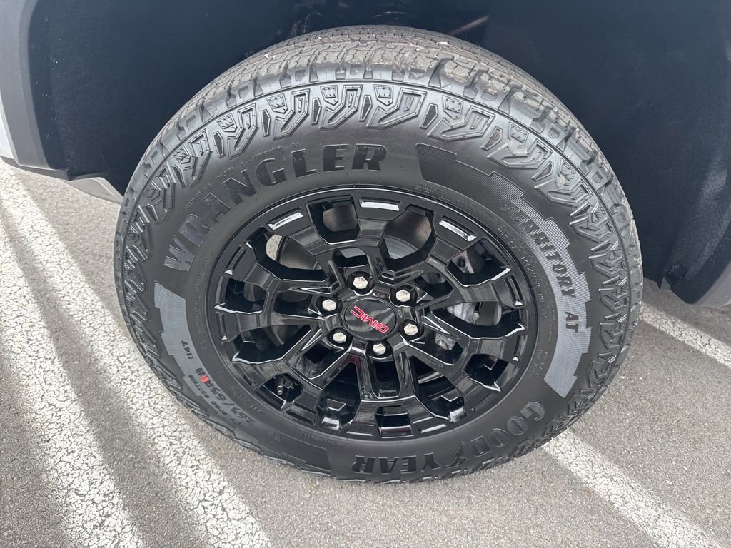 New 2026 GMC Canyon Elevation w/ Convenience Package image 33