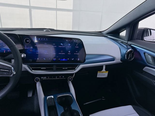 New 2026 Chevrolet Equinox EV LT image 25