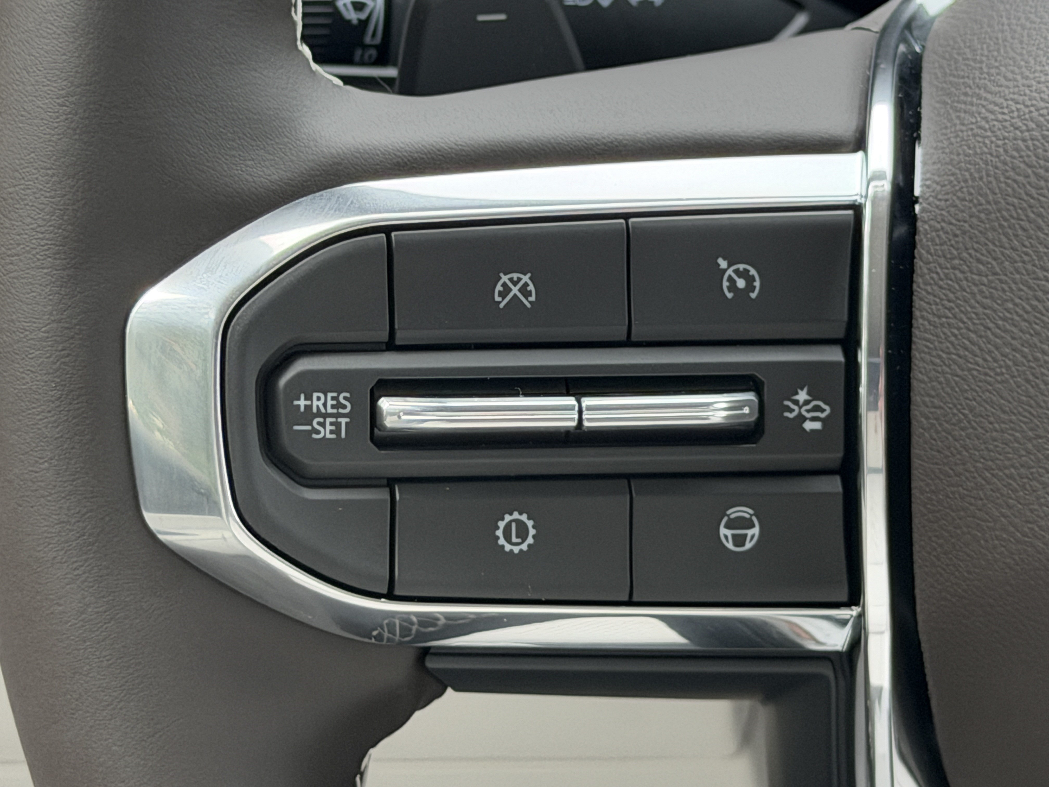 New 2026 GMC Acadia Denali w/ Super Cruise Package FWD image 37