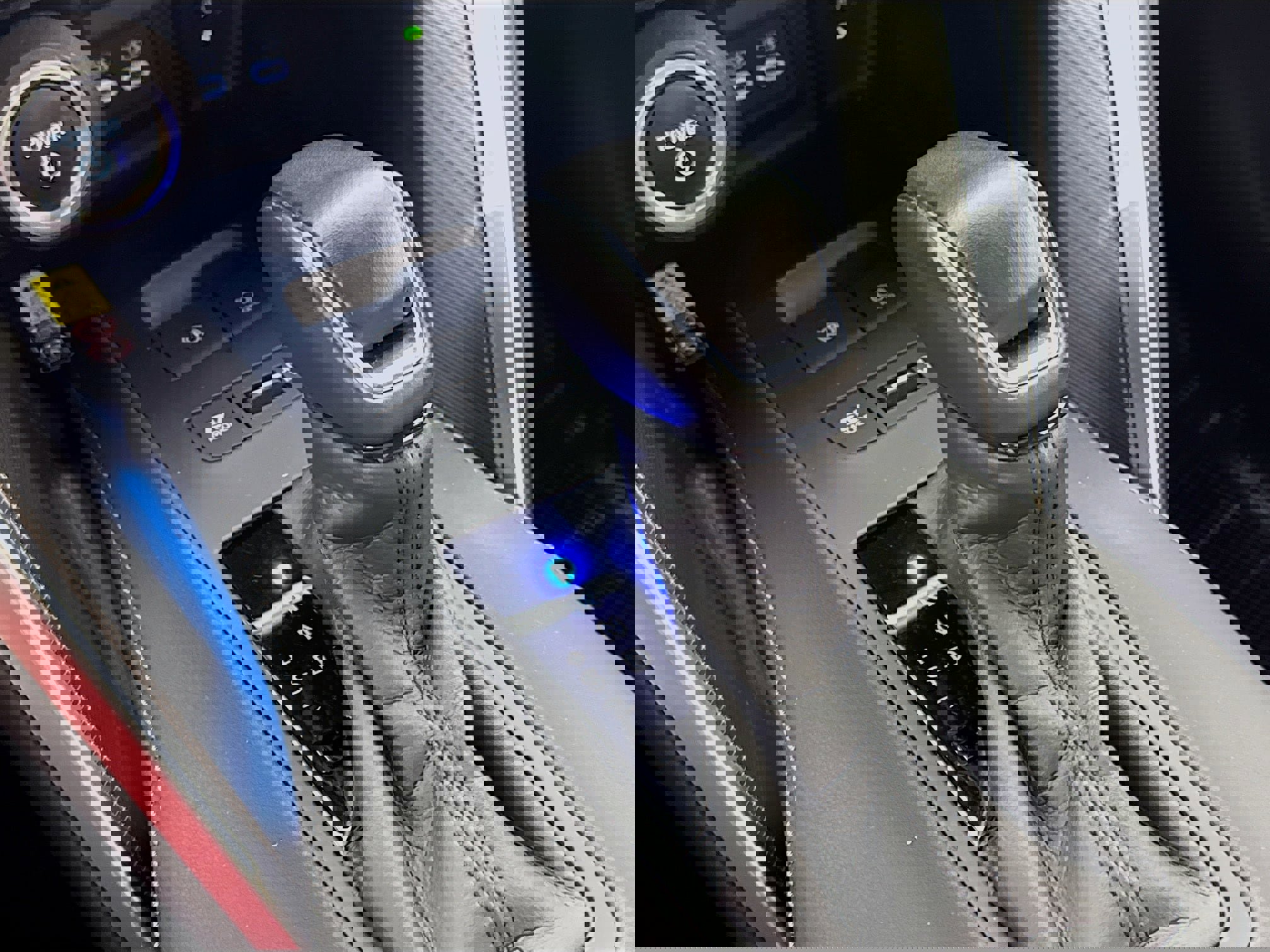 Used 2024 Toyota Venza Nightshade image 19