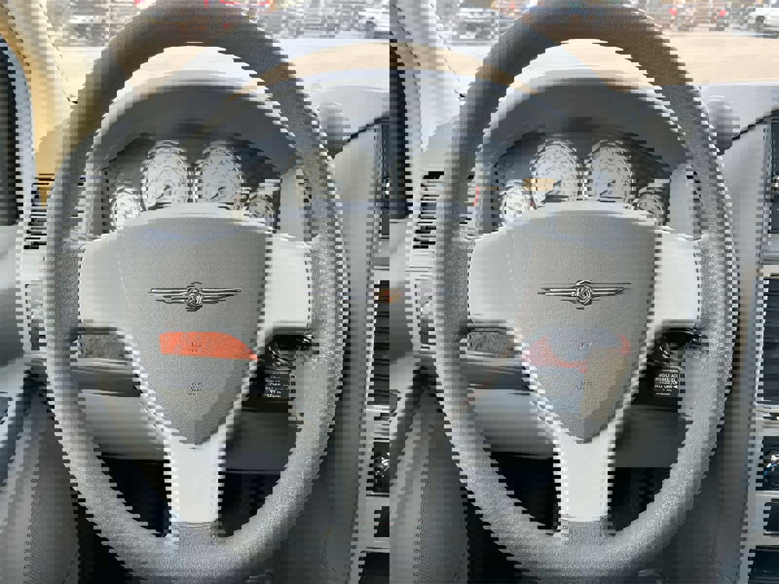 Used 2009 Chrysler Town & Country LX image 22