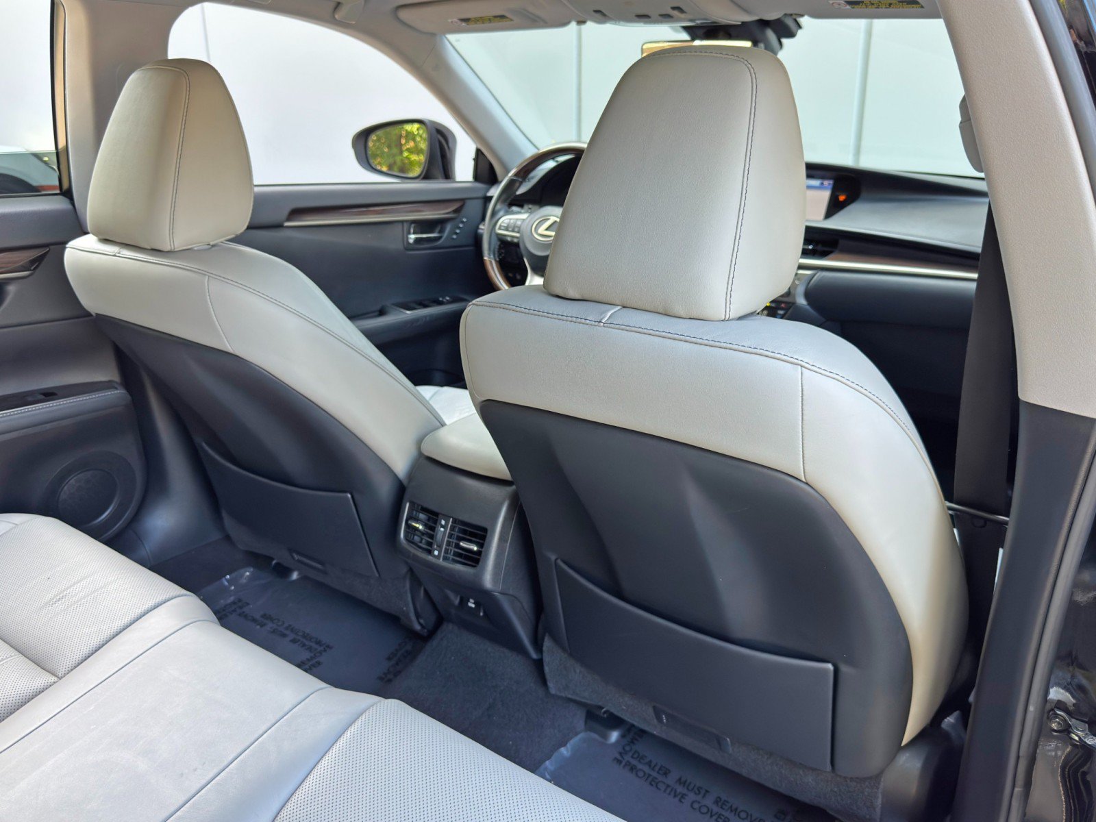 Used 2016 Lexus ES 350 w/ Luxury Package w/Wood Trim FWD image 35