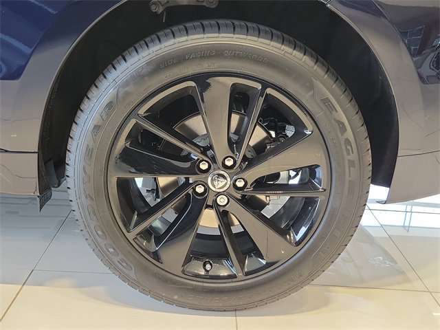 New 2026 Jaguar F-PACE R-Dynamic S image 9