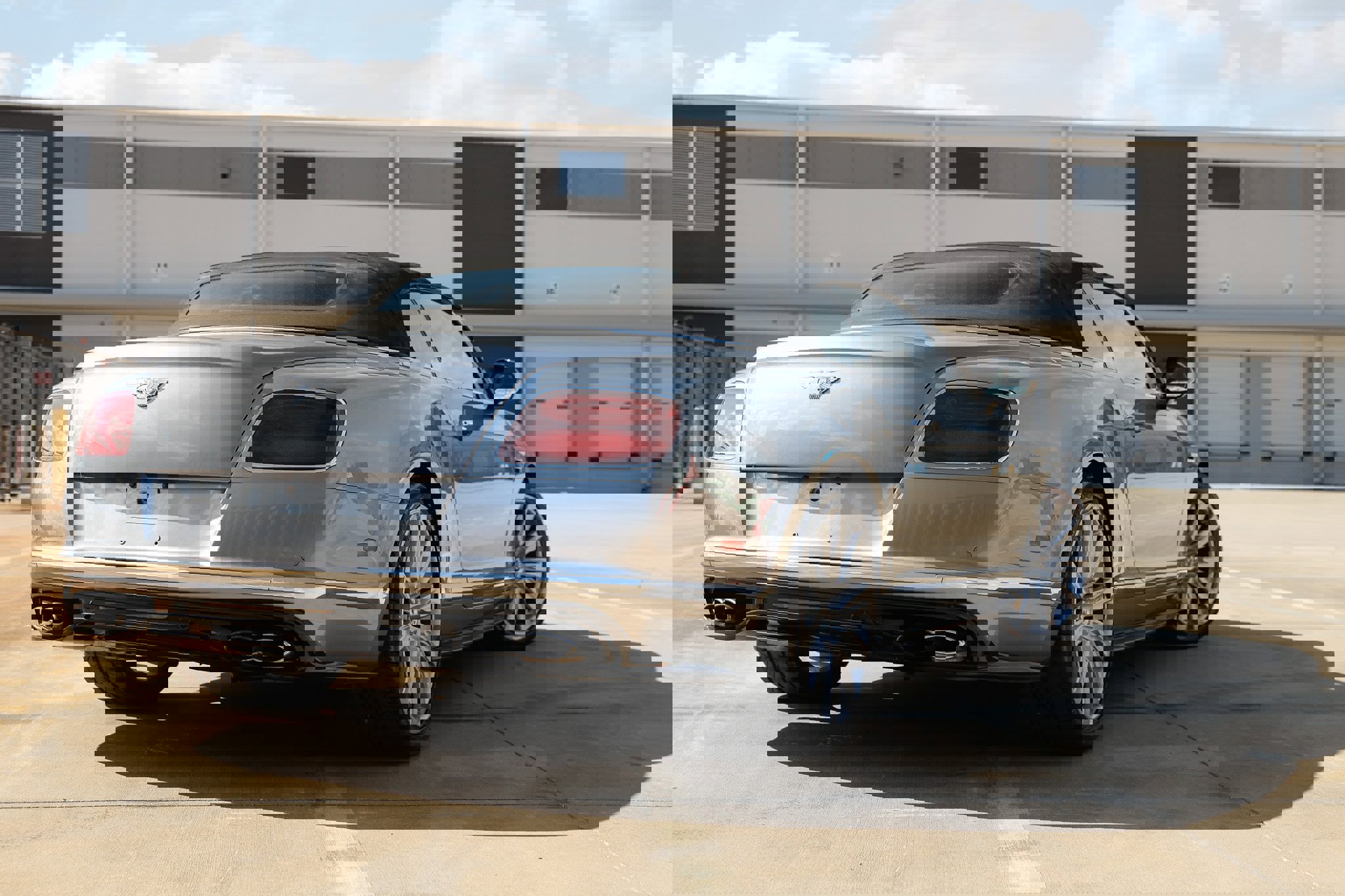 Used 2016 Bentley Continental GT V8 S image 43