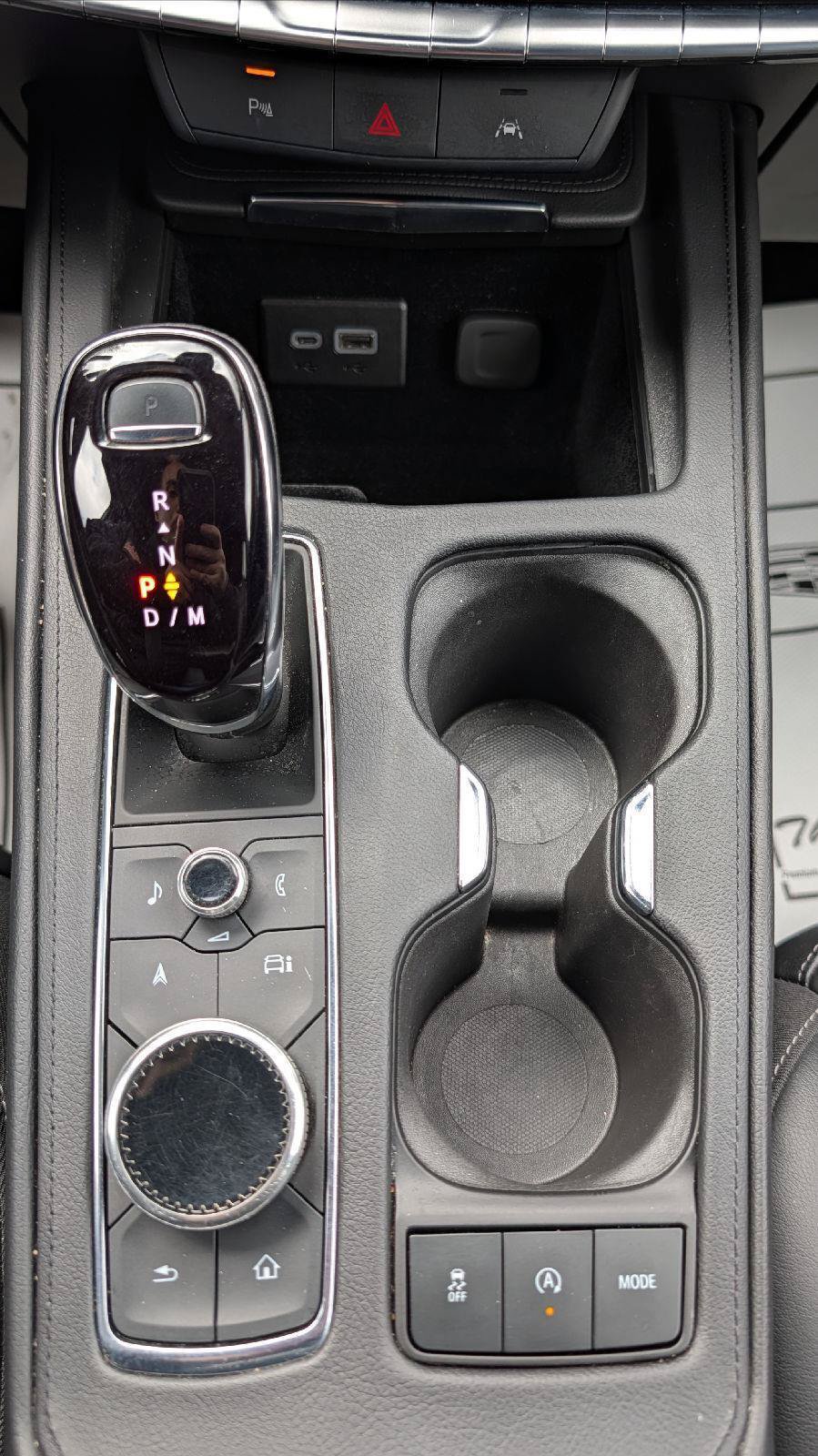 Certified 2024 Cadillac XT4 Premium Luxury AWD/4WD image 17