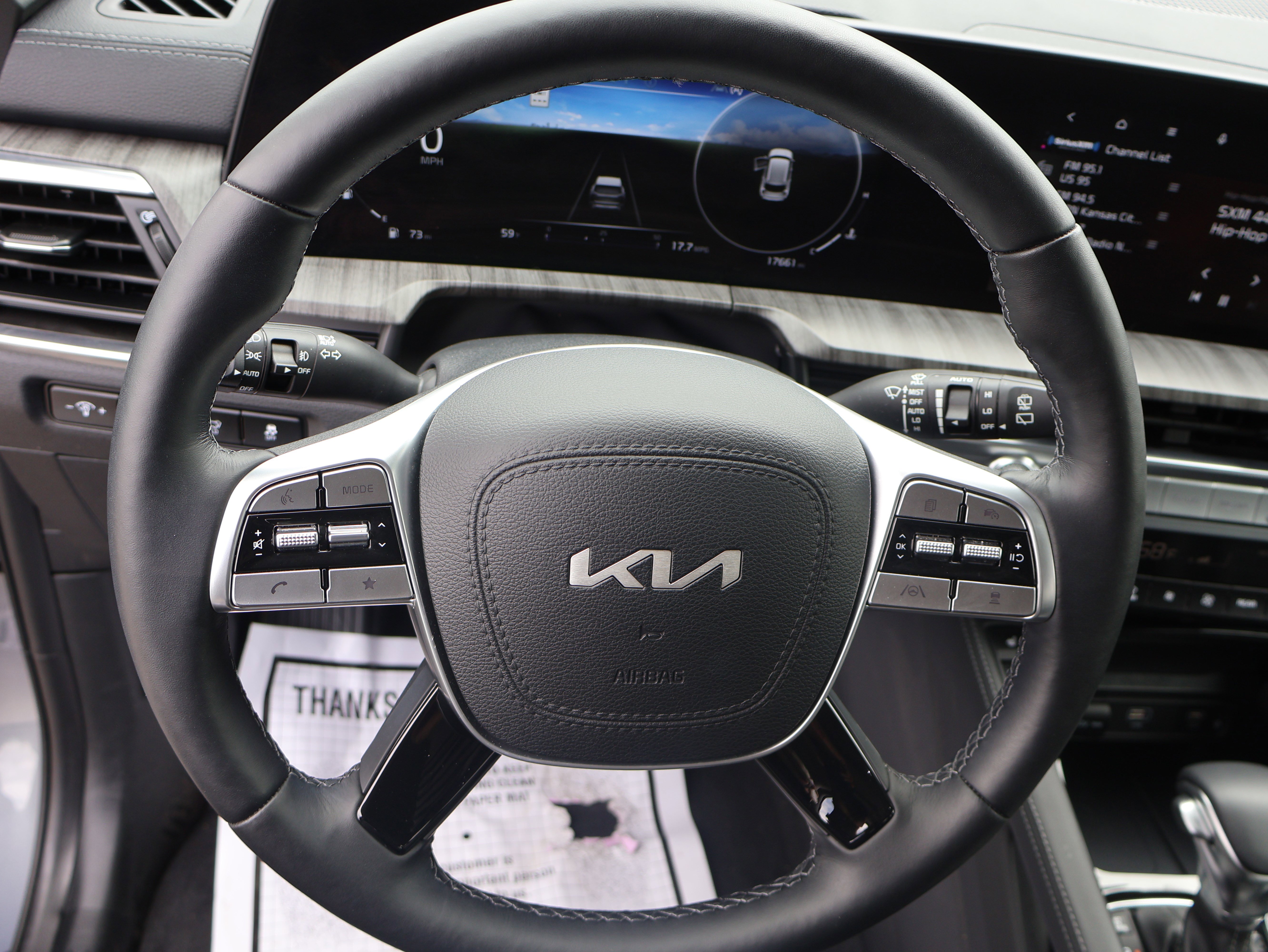 Used 2024 Kia Telluride SX Prestige w/ Towing Package AWD/4WD image 39