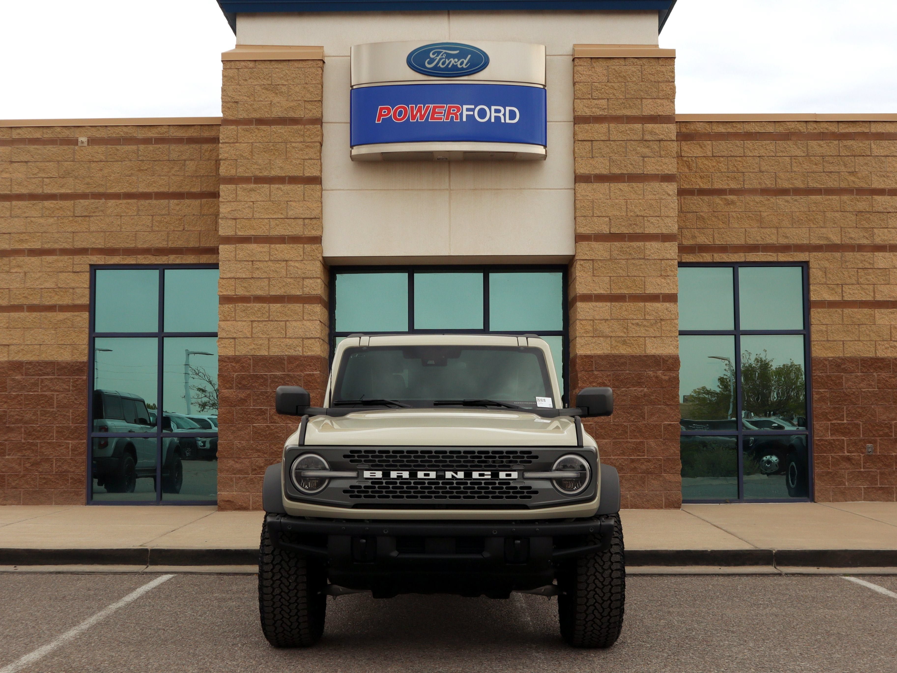 New 2026 Ford Bronco Badlands AWD/4WD image 3